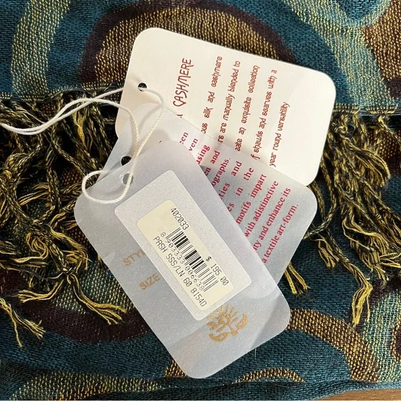 BNWT Silk Cashmere Scarf - Picture 2 of 7